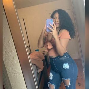 Meet your Posher, Sheila